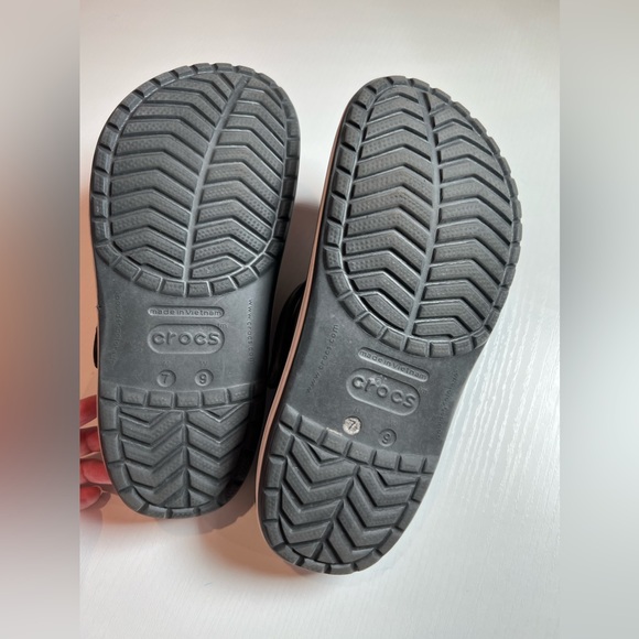 Used - Picture 3 of 4